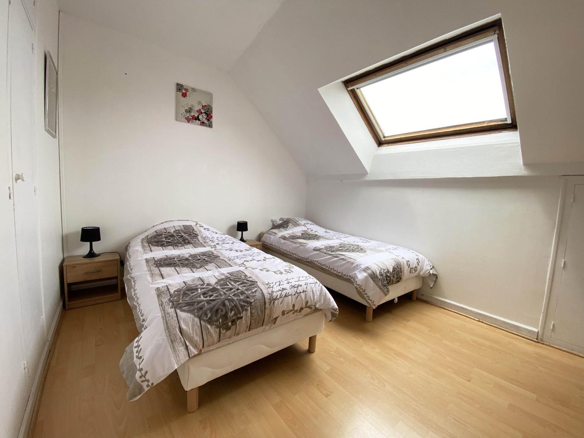 Appartement Tout Confort En Centre-Ville Cosne-Cours-Sur-Loire Extérieur photo